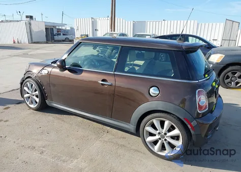 2011 Mini Cooper S z USA, uszkodzony, nr VIN WMWSV3C57BTY10548